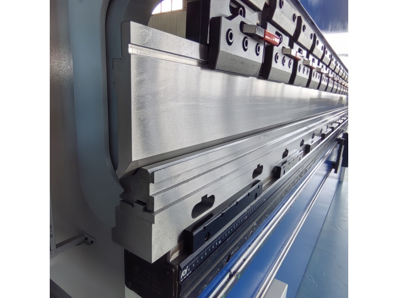 WE67K-180T3200 (CT12 同心模) F.jpg