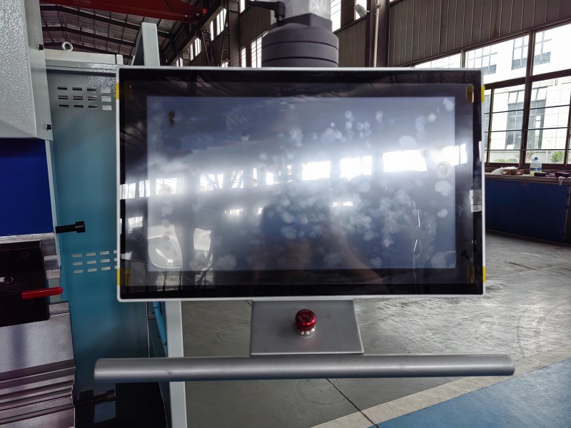 WE67K-180T3200 蓝(ET15 四方模）D.jpg