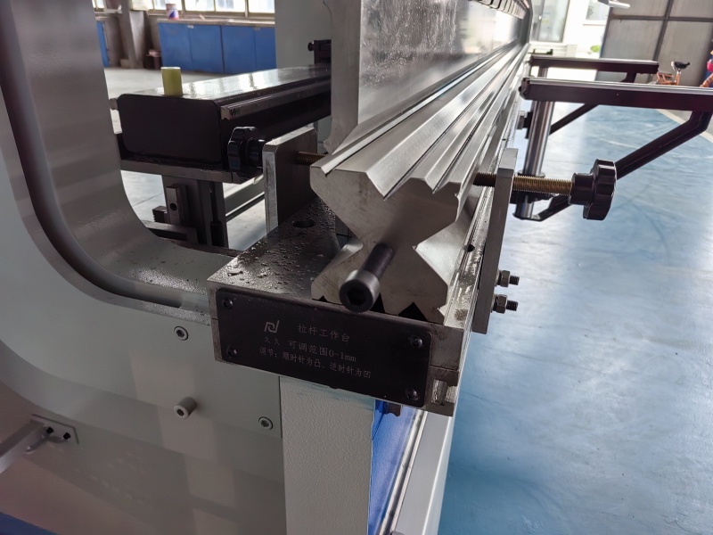 WE67K-180T3200 蓝(ET15 四方模）G.jpg