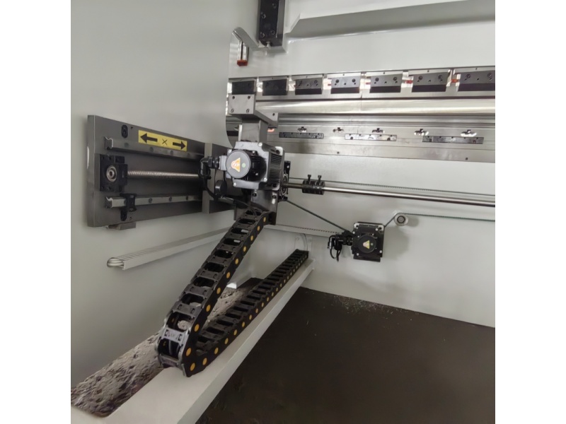 WE67K-135T3200 E.jpg