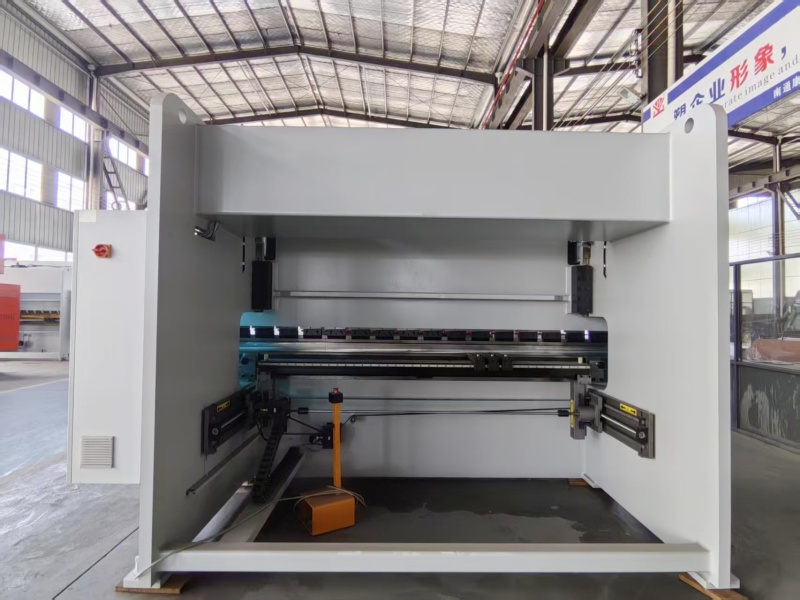 WE67K-220T3200 C.jpg