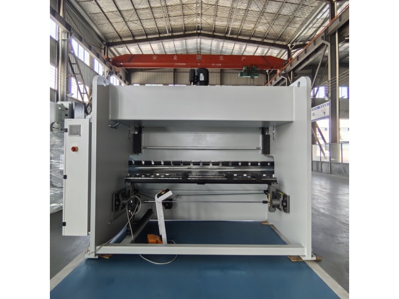 WE67K-180T3200 D.jpg