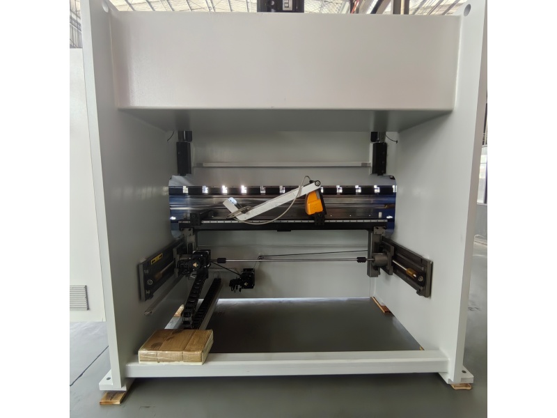 WE67K-135T2500 D.jpg