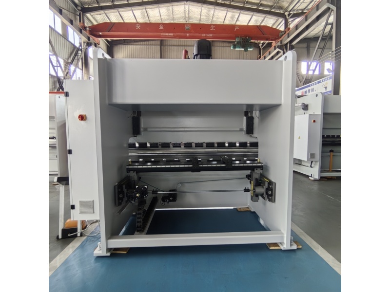 WE67K-80T2500 03.jpg